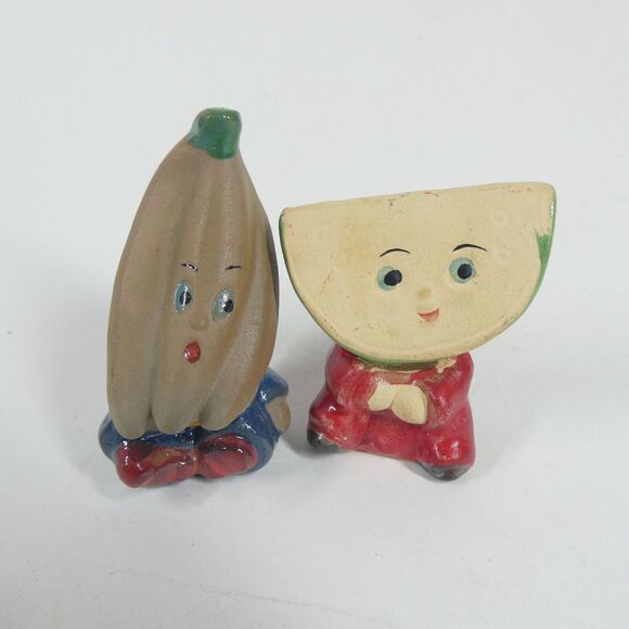 Anthropomorphic Fruit Salt & Pepper Shakers Japan Vintage MCM Banana Apple - Picture 1 of 7